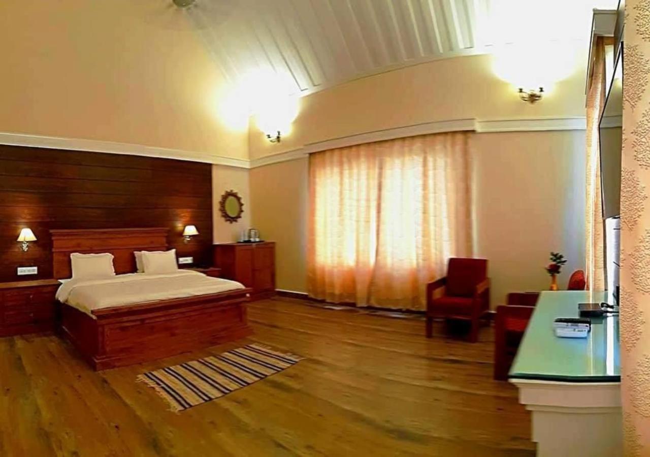 Greendale Resort Pachmarhi Exterior photo