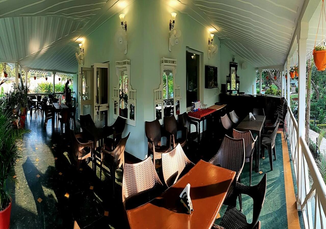 Greendale Resort Pachmarhi Exterior photo